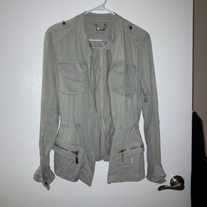 Lightweight zipper sweater